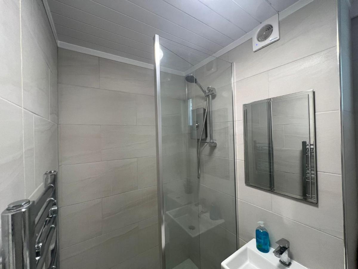 Dream Weaver Apartment Swansea Bagian luar foto